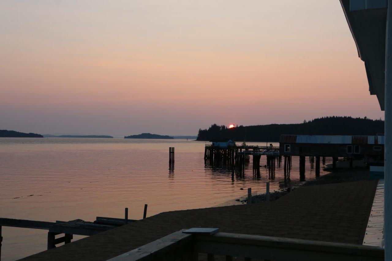 Nimpkish Hotel Alert Bay Exterior foto